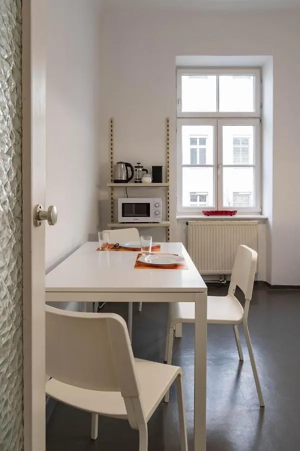 Maple Avenue Apartments Vienna