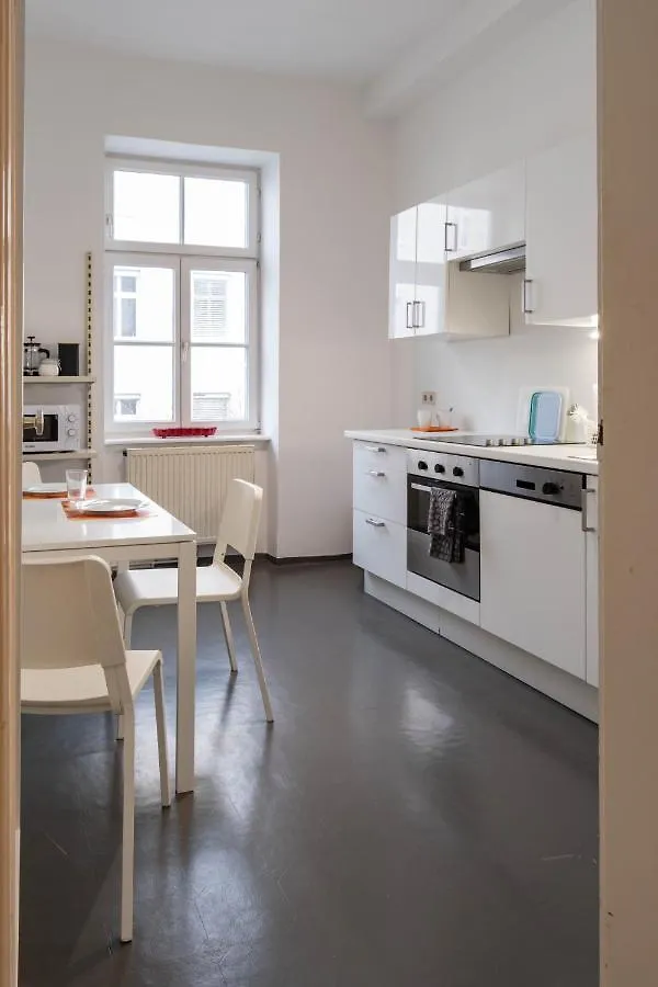 Maple Avenue Apartments Vienna 0*,